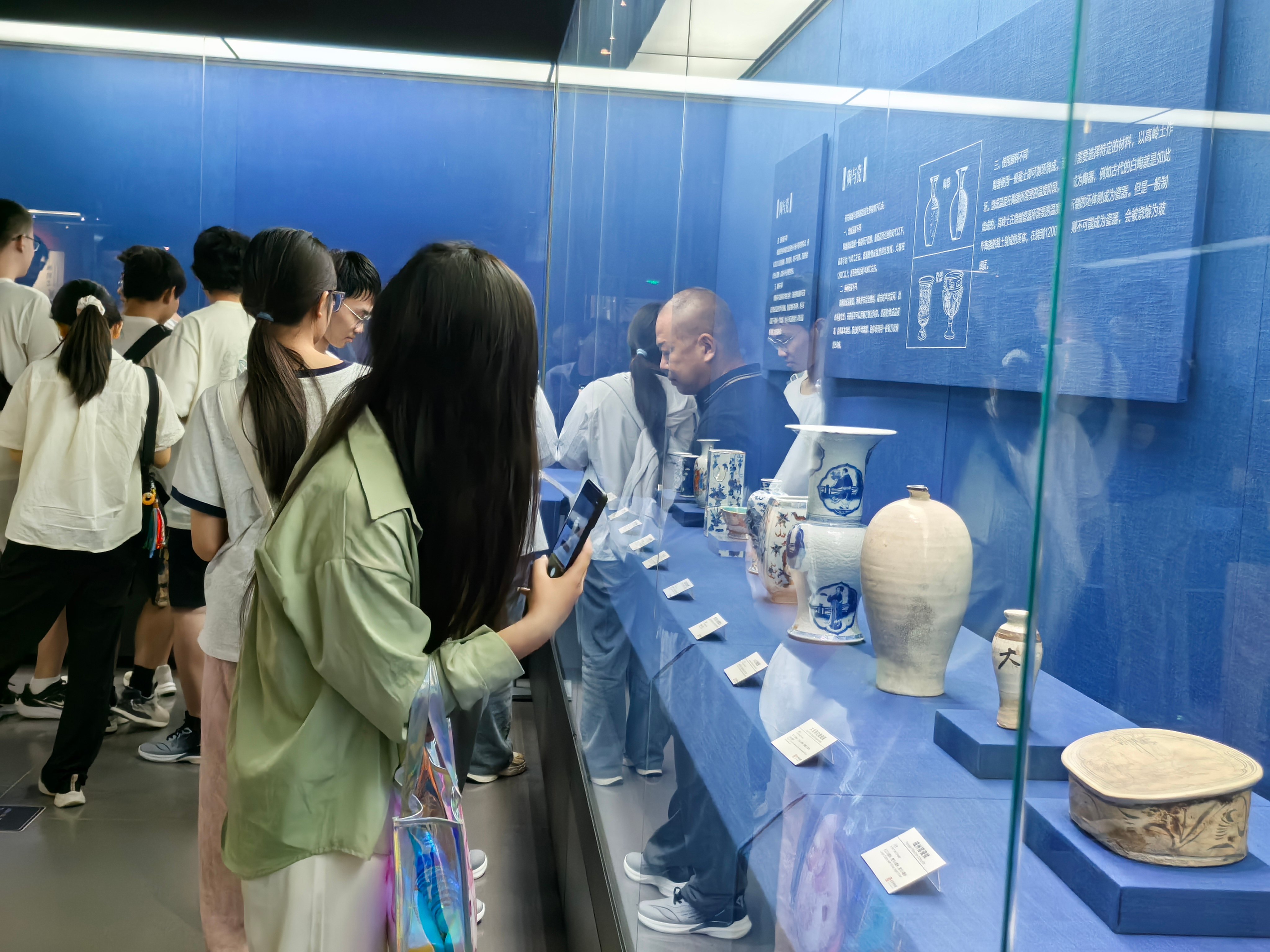 馆校联动传薪火 文博学子探古珍 ——菏泽学院文物与博物馆专业师生走进巨野县博物馆开展实践活动  参观报道 第2张