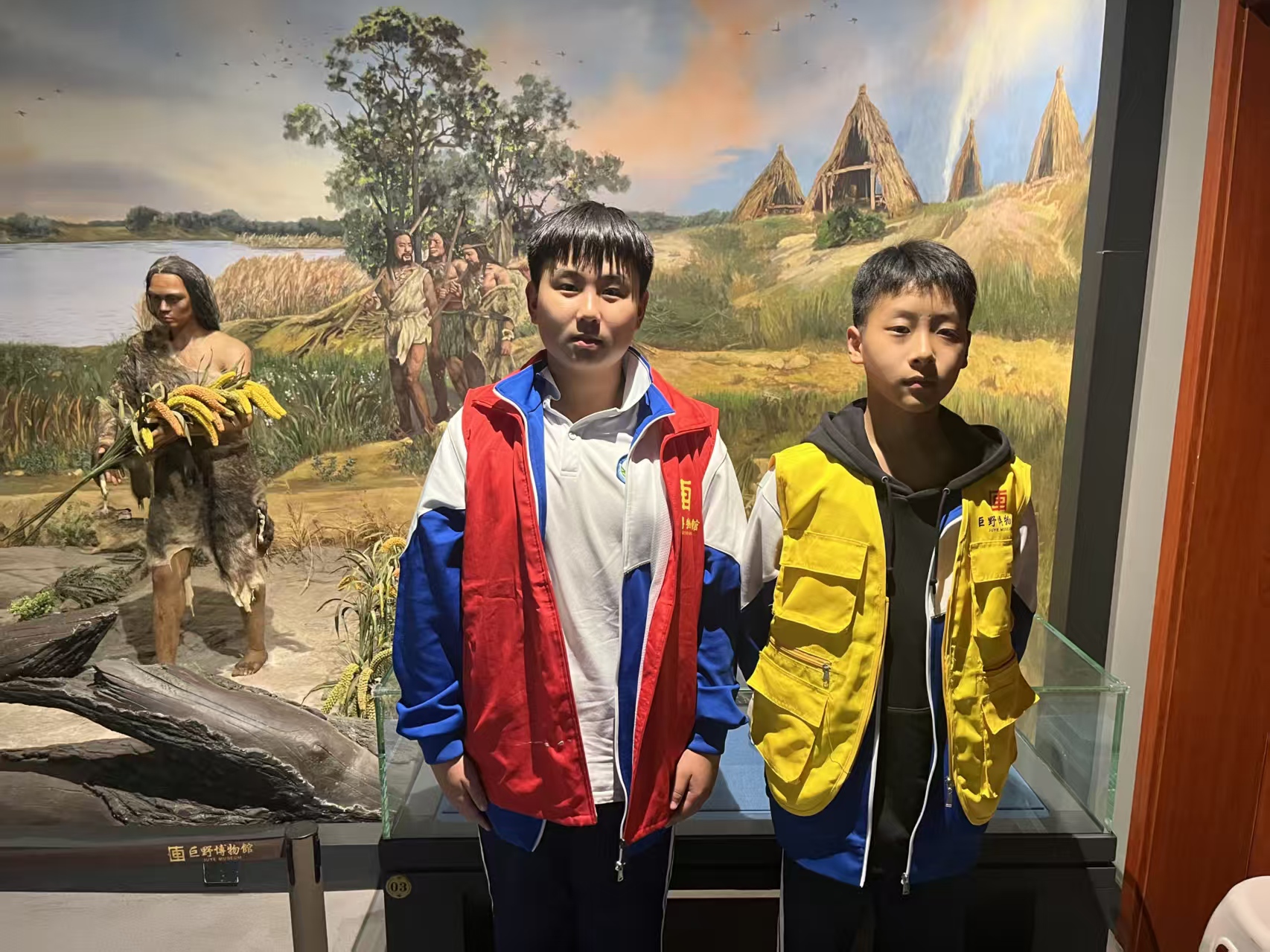 青春力量点亮博物馆！万福路中学志愿者团队暖心服务 主题活动 第4张