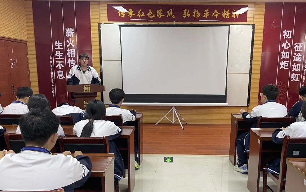 微信图片_2026-07-14_175310_511.jpg 青春与历史的“双向奔赴”——记巨野县会盟实验学校学子巨野博物馆研学行 巨博新闻 第3张 青春与历史的“双向奔赴”——记巨野县会盟实验学校学子巨野博物馆研学行 巨博新闻 第3张